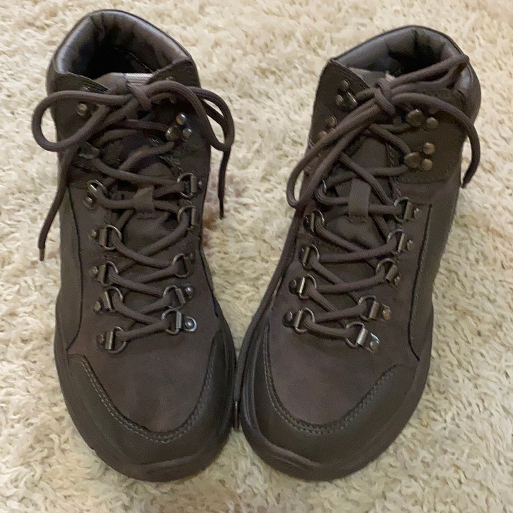 BP waterproof hiking boots